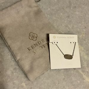 Kendra Scott Elisa Gold Pendant Necklace in Iridescent Drusy